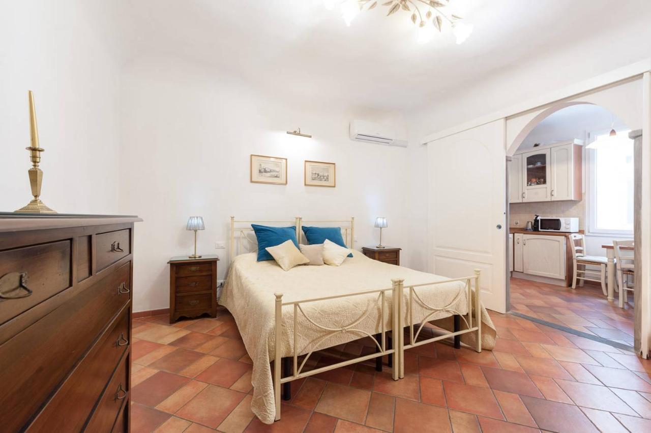 Love Weekend Near Piazza Ognissanti Firenze Ruang foto